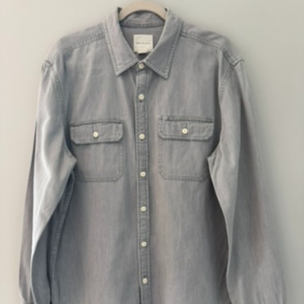 American Eagle Men's Large Long Sleeve